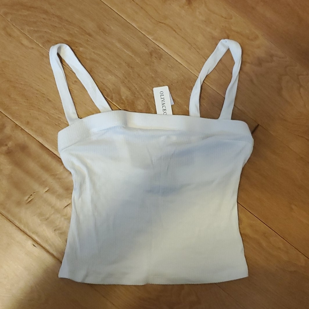 White crop top with thick straps